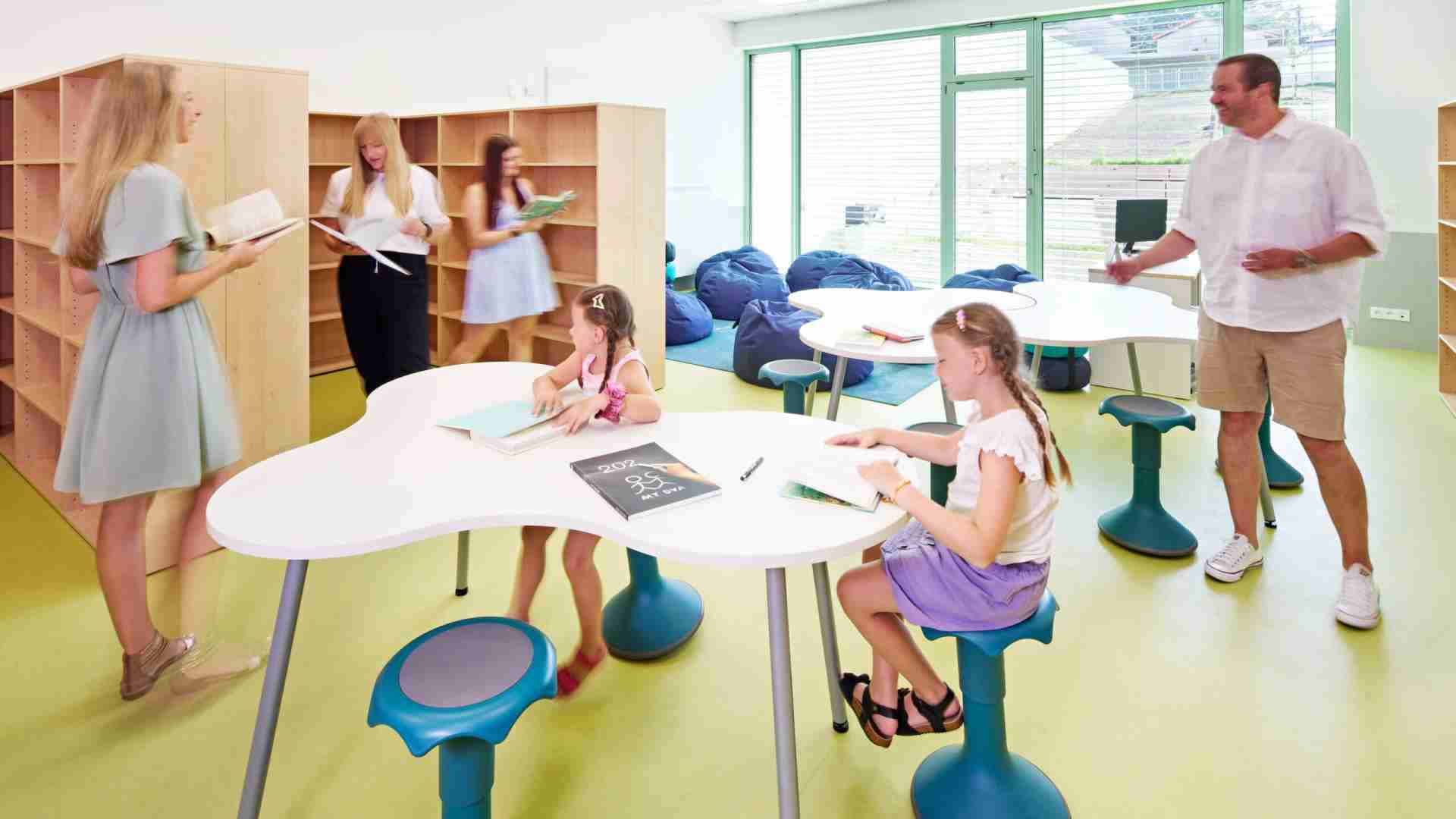 My Dva - Bibliothek in der Grundschule der Brüder Frič in Ondřejov